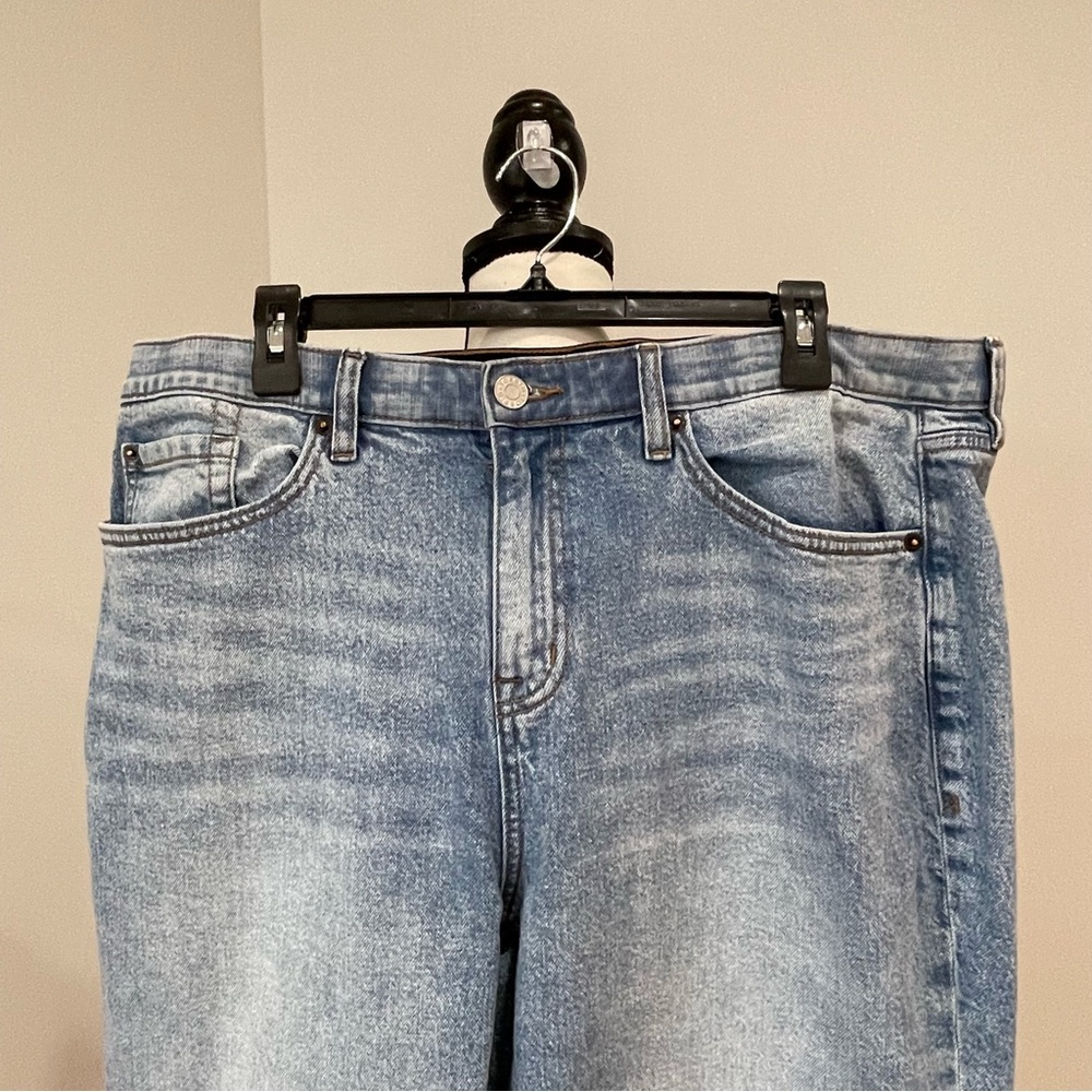 Torrid High Rise Baggy Straight leg high rise denim jeans size 14 short modest - Picture 8 of 13